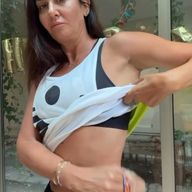 Ayşe Tolga