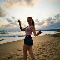 Cansu Gultekin Sexy Photo Collection