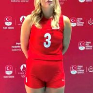 Cansu Özbay