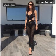 Defne Samyeli Hot And Sexy Bikini