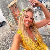 Doga Rutkay Sexy And Sizzling Photos Collection
