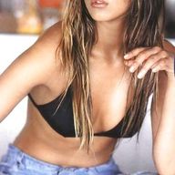 Ebru Destan Sexy Photo Collection