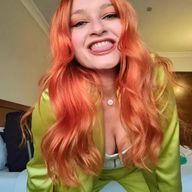 Güliz Ayla