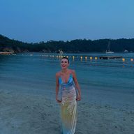 Özge Yağız