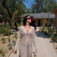 Özge Yağız