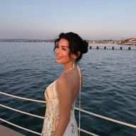 Özge Yağız