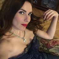 Zeynep Koltuk
