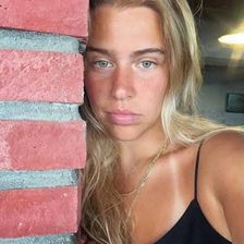 Paola Van