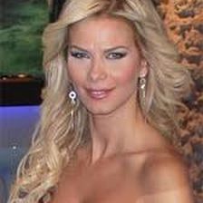 Pelin Suade