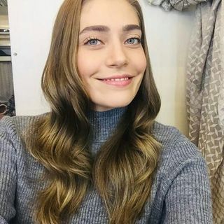 Öznur Serçeler