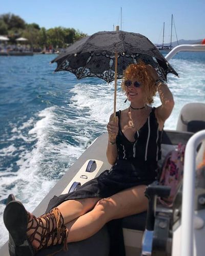 Açelya Topaloğlu seksi ifşa fotoğrafı 119