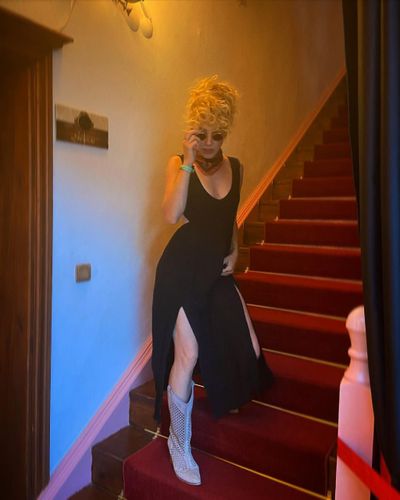 Açelya Topaloğlu seksi ifşa fotoğrafı 12