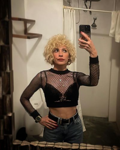 Açelya Topaloğlu seksi ifşa fotoğrafı 15