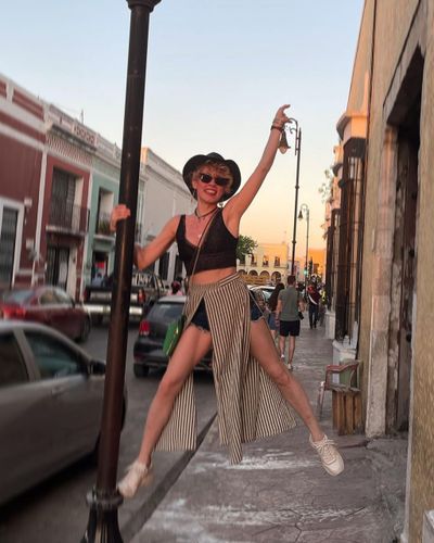 Açelya Topaloğlu seksi ifşa fotoğrafı 27