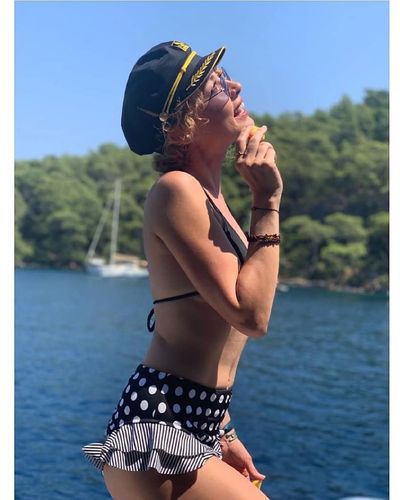 Açelya Topaloğlu seksi ifşa fotoğrafı 54