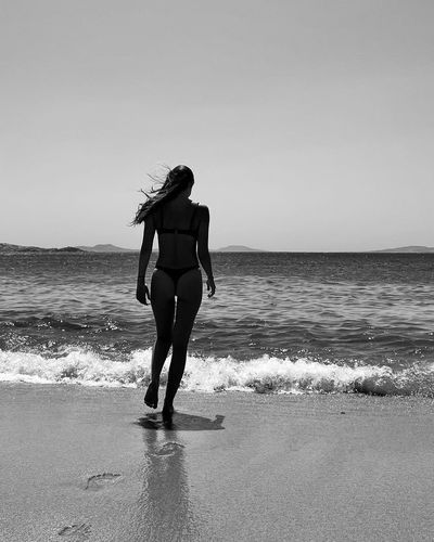 Afra Saraçoğlu seksi ifşa fotoğrafı 138