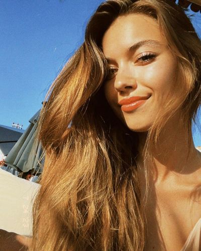 Afra Saraçoğlu seksi ifşa fotoğrafı 166