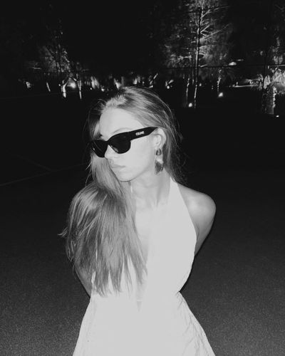 Afra Saraçoğlu seksi ifşa fotoğrafı 65490