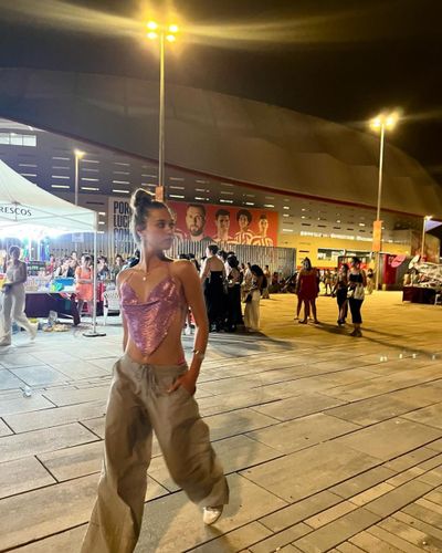 Afra Saraçoğlu seksi ifşa fotoğrafı 65479