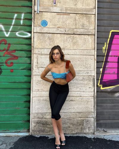Afra Saraçoğlu seksi ifşa fotoğrafı 65473