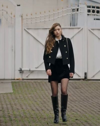 Afra Saraçoğlu seksi ifşa fotoğrafı 65465