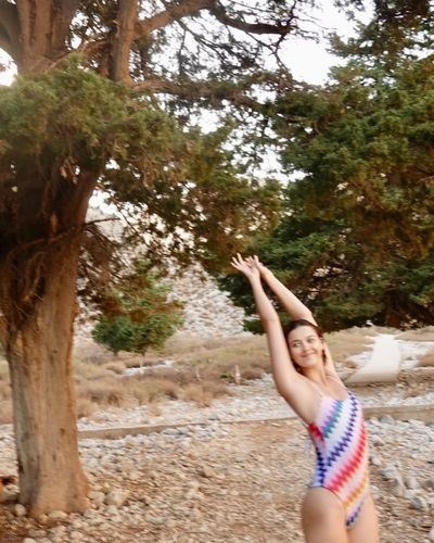Afra Saraçoğlu seksi ifşa fotoğrafı 37
