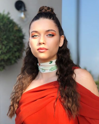 Afra Saraçoğlu seksi ifşa fotoğrafı 474