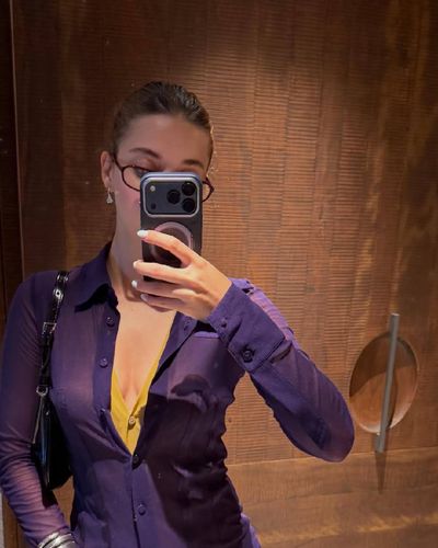 Afra Saraçoğlu seksi ifşa fotoğrafı 571
