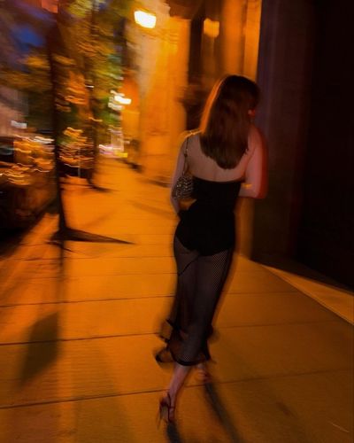 Afra Saraçoğlu seksi ifşa fotoğrafı 580