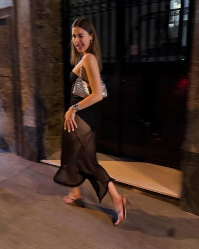 Afra Saraçoğlu seksi ifşa fotoğrafı 581