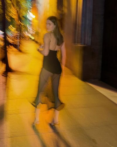 Afra Saraçoğlu seksi ifşa fotoğrafı 49