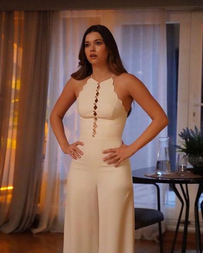 Afra Saraçoğlu seksi ifşa fotoğrafı 85