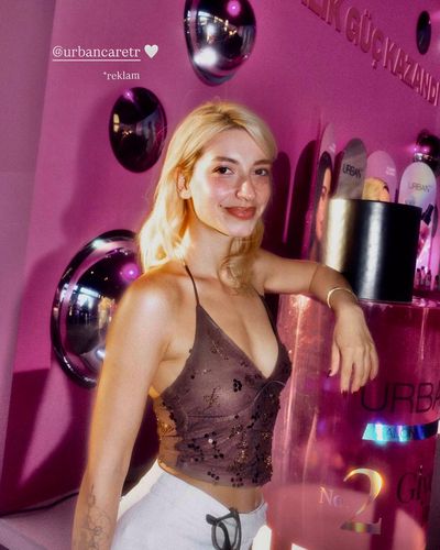 Ahsen Bücek seksi ifşa fotoğrafı 10