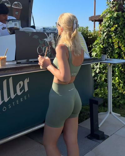 Ahsen Bücek seksi ifşa fotoğrafı 19