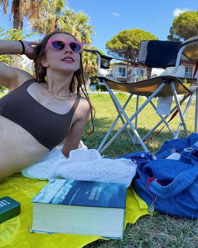Ahsen Eroğlu seksi ifşa fotoğrafı 161