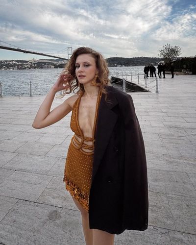Ahsen Eroğlu seksi ifşa fotoğrafı 33
