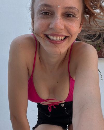 Ahsen Eroğlu seksi ifşa fotoğrafı 79