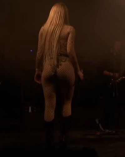 Aleyna Tilki seksi ifşa fotoğrafı 1092