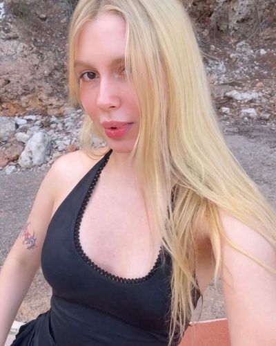 Aleyna Tilki seksi ifşa fotoğrafı 1137