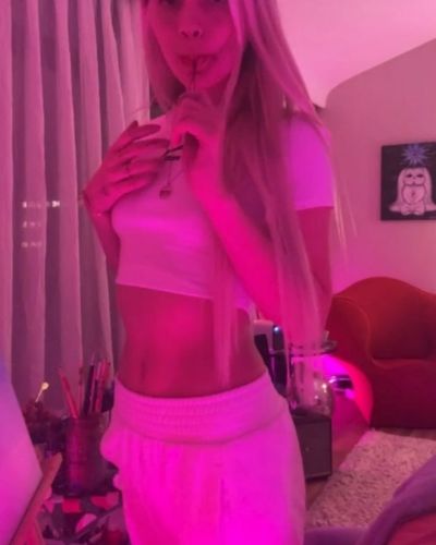 Aleyna Tilki seksi ifşa fotoğrafı 118