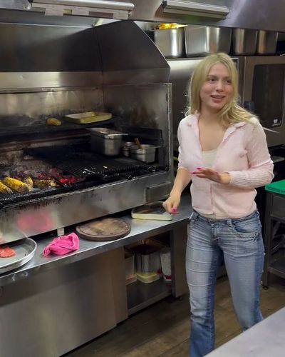 Aleyna Tilki seksi ifşa fotoğrafı 1305