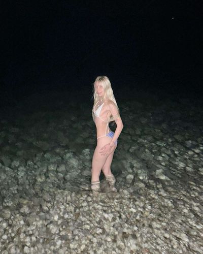 Aleyna Tilki seksi ifşa fotoğrafı 263