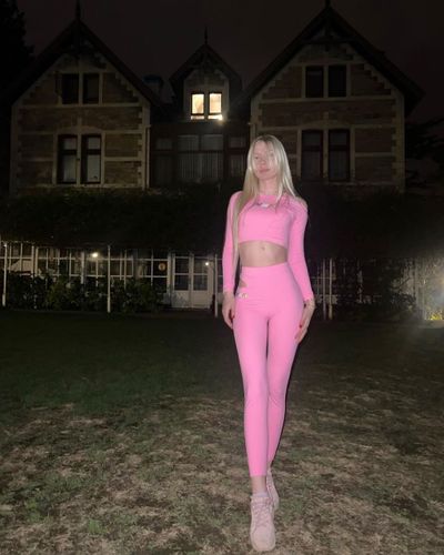 Aleyna Tilki seksi ifşa fotoğrafı 167