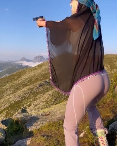 Aleyna Tilki seksi ifşa fotoğrafı 64729