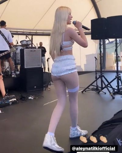 Aleyna Tilki seksi ifşa fotoğrafı 64551
