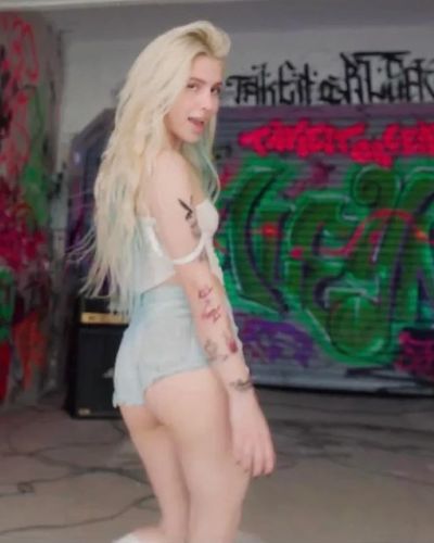 Aleyna Tilki seksi ifşa fotoğrafı 64510