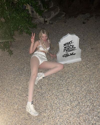 Aleyna Tilki seksi ifşa fotoğrafı 64509