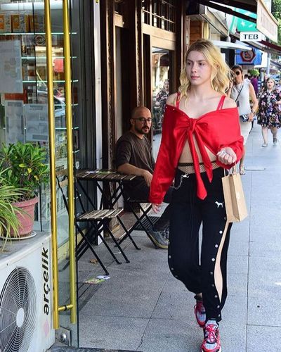Aleyna Tilki seksi ifşa fotoğrafı 54470