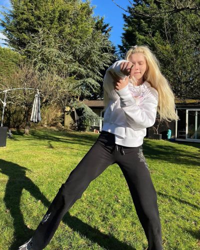 Aleyna Tilki seksi ifşa fotoğrafı 54459