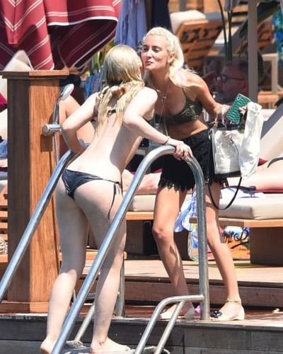 Aleyna Tilki seksi ifşa fotoğrafı 54155